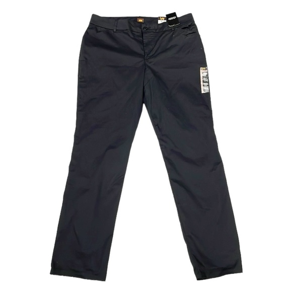 NWT‎ Women's Lee Wrinkle Free Regular Fit Straight Leg Pant Black - Picture 1 of 7